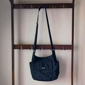 Baggallini - Black Purse